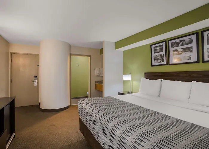 Hotel Surestay By Western Superstition Springs