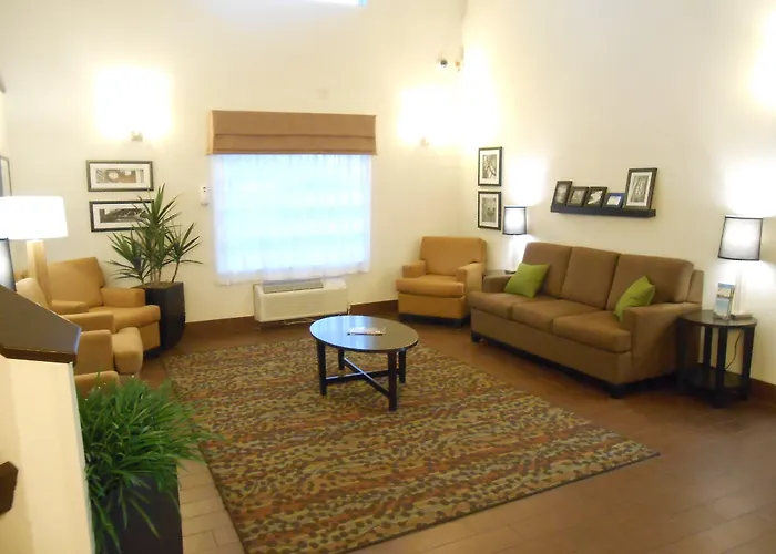 Surestay By Western Superstition Springs 3*